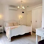 Selin B&B 알라카티